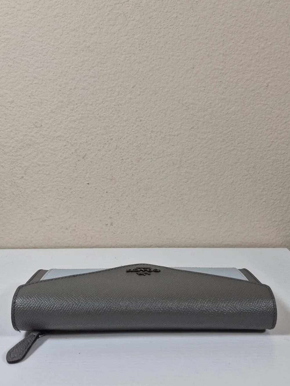 Coach Soft Wallet In Color-block - Picture 5 of 12